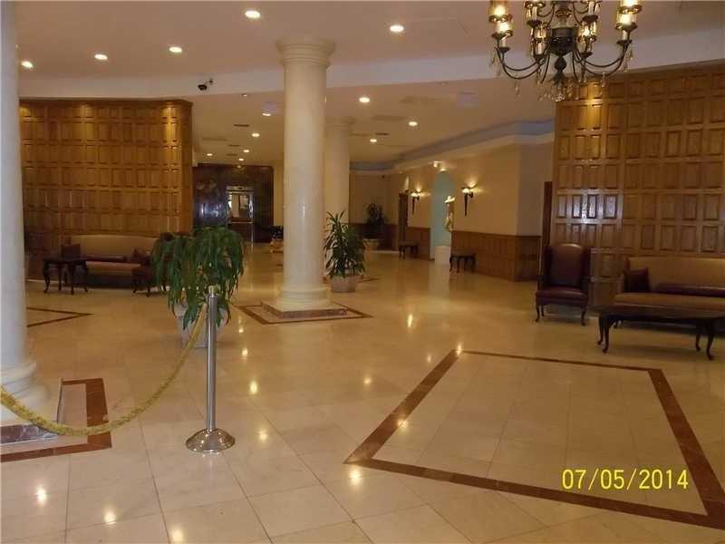 3725 South Ocean Dr, Hollywood, FL 33019