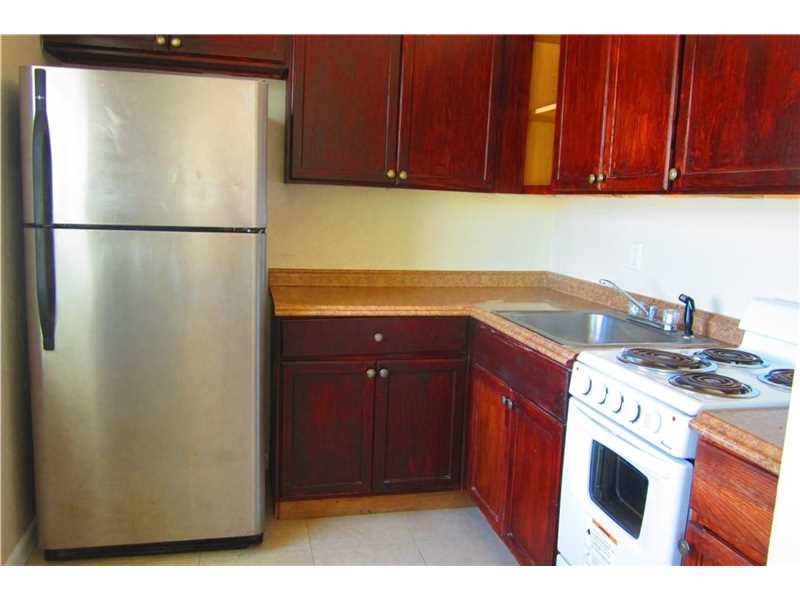 707 North Surf, Hollywood, FL 33019