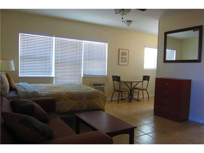 707 North Surf, Hollywood, FL 33019