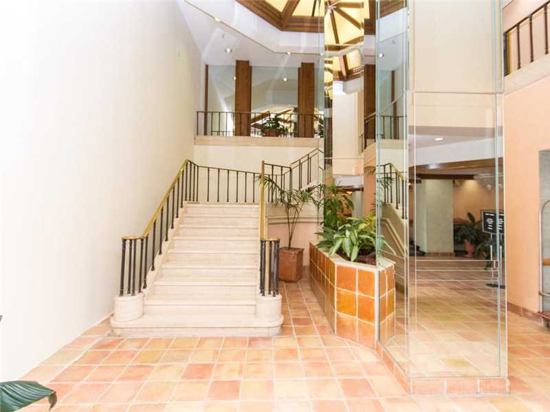 2301 South OCEAN DR, Hollywood, FL 33019