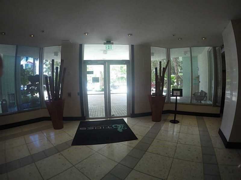 3801 South Ocean Dr, Hollywood, FL 33019