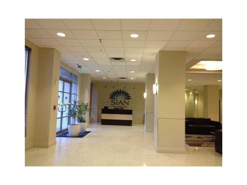 4001 South Ocean Dr, Hollywood, FL 33019