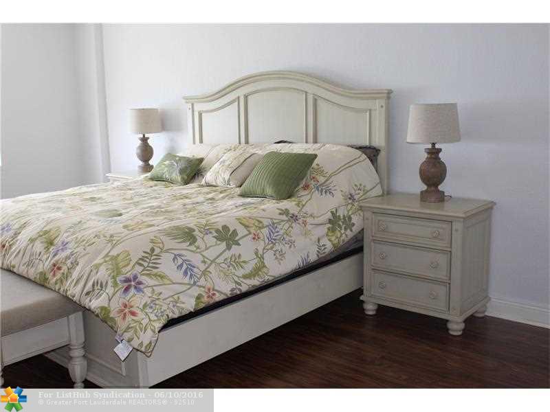 3725 S Ocean Dr 704, Hollywood, FL 33019