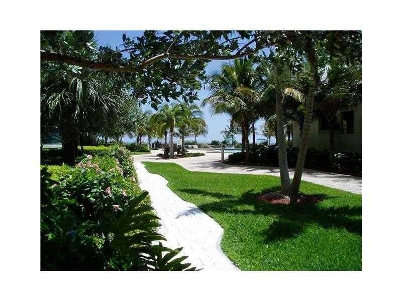 3901 South Ocean Dr, Hollywood, FL 33019