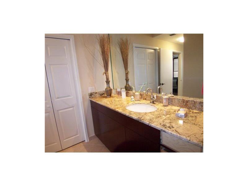 3505 South Ocean Dr, Hollywood, FL 33019