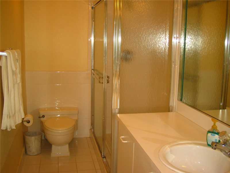 3505 South Ocean Dr, Hollywood, FL 33019