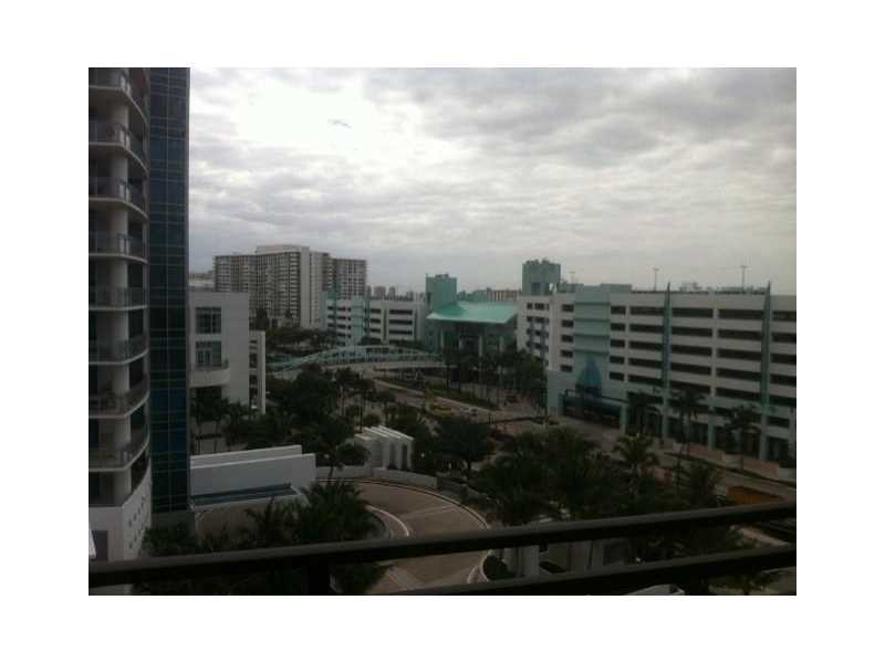 3505 South Ocean Dr, Hollywood, FL 33019