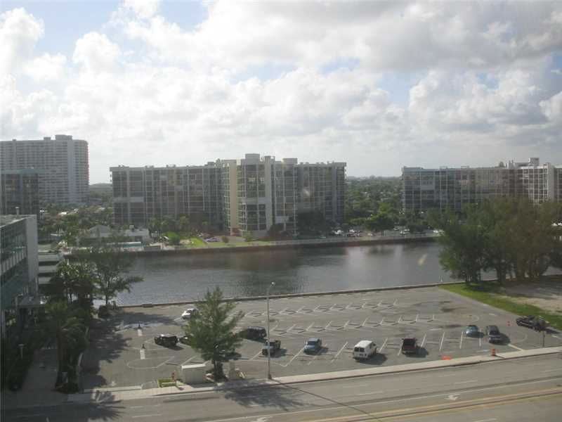 3505 South Ocean Dr, Hollywood, FL 33019