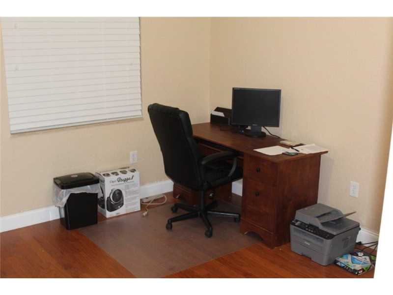 1250 South 13th Ave, Hollywood, FL 33019