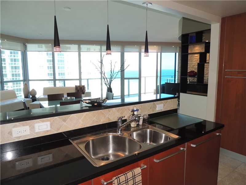 3101 South Ocean Dr, Hollywood, FL 33019