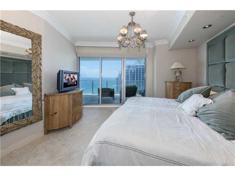 3101 South Ocean Dr, Hollywood, FL 33019