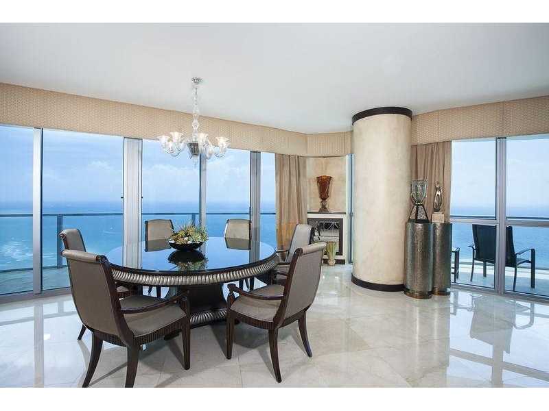 3101 South Ocean Dr, Hollywood, FL 33019