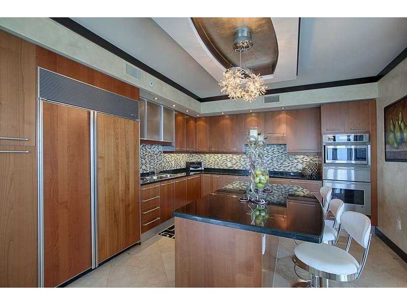 3101 South Ocean Dr, Hollywood, FL 33019
