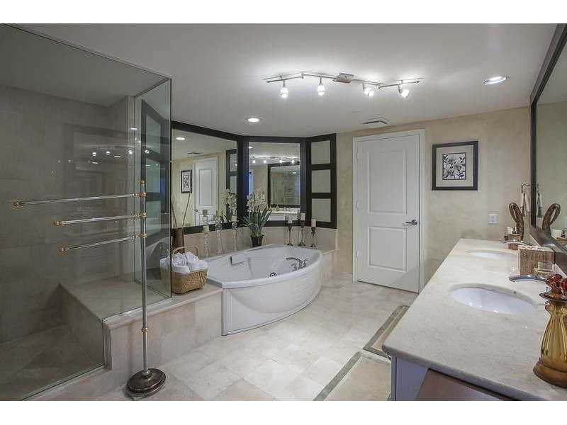 3101 South Ocean Dr, Hollywood, FL 33019