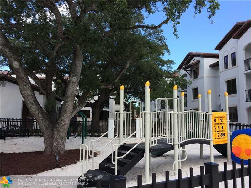 2300 N 29th Ave 102, Hollywood, FL 33020