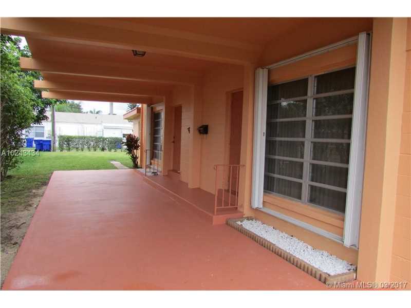 2304Roosevelt St, Hollywood, FL 33020