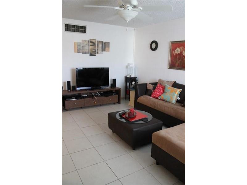 1425Arthur St, Hollywood, FL 33020