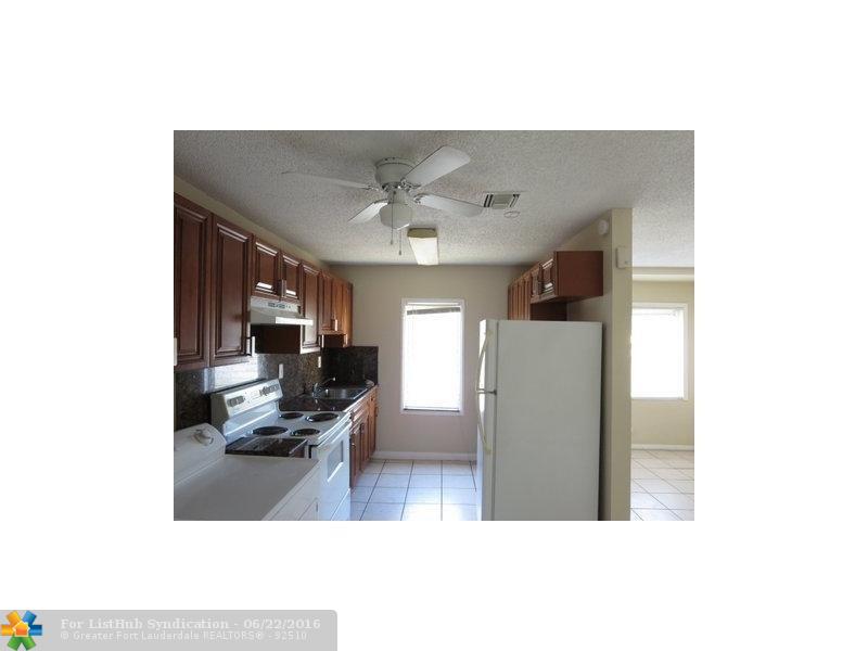 2466 LINCOLN ST HOUSE, Hollywood, FL 33020