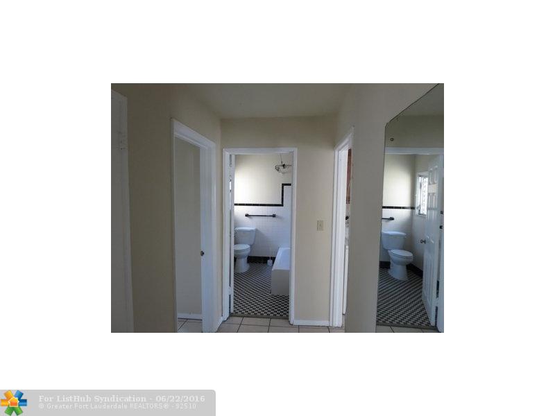 2466 LINCOLN ST HOUSE, Hollywood, FL 33020
