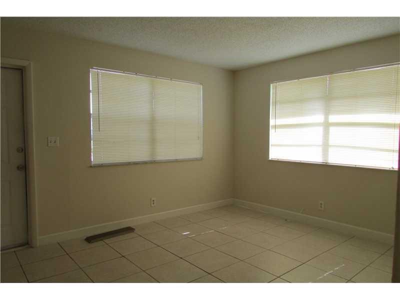 2125 South Mckinley St, Hollywood, FL 33020