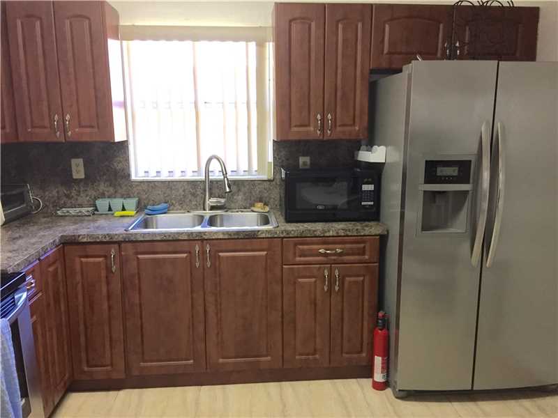 2306 LEE ST B, Hollywood, FL 33020