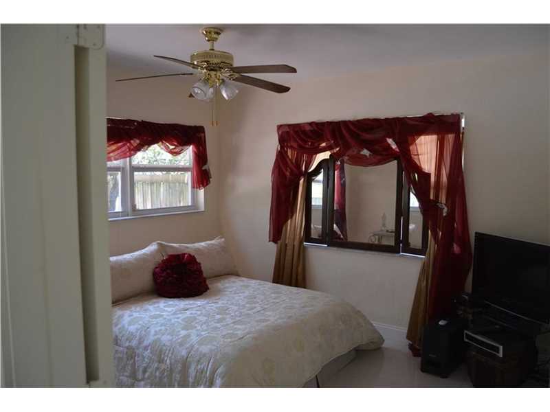 1627Moffett St, Hollywood, FL 33020