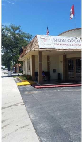 939 N Federal Hwy, Hollywood, FL 33020