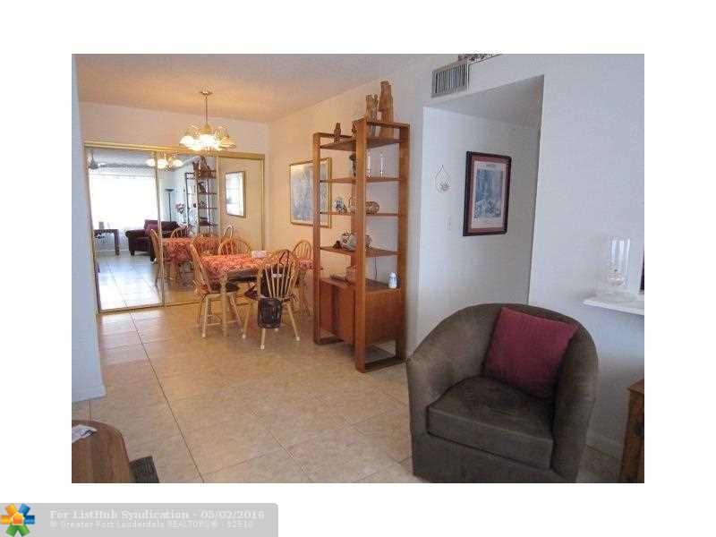 1560 McKinley St 201W, Hollywood, FL 33020