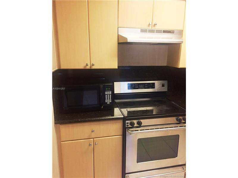 530 South Park Rd, Hollywood, FL 33021