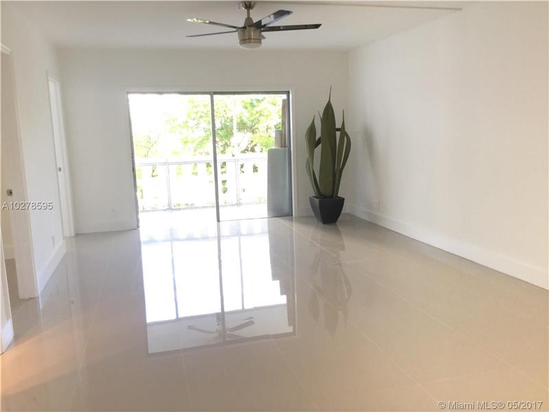4200HILLCREST DRIVE, Hollywood, FL 33021