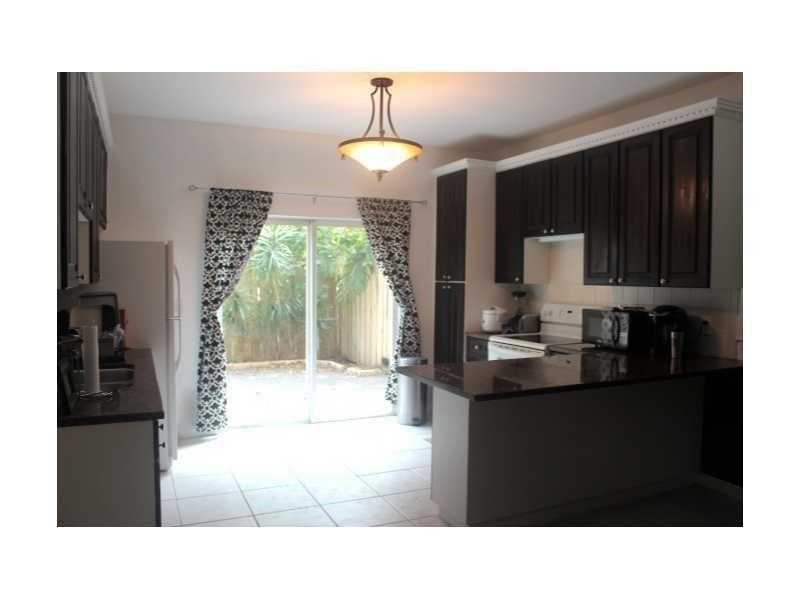 4802Washington St, Hollywood, FL 33021