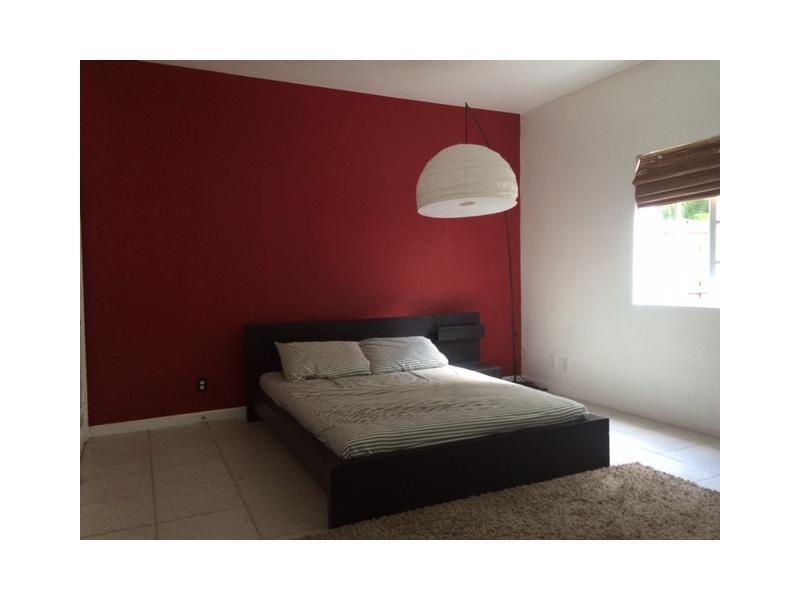 4802Washington St, Hollywood, FL 33021