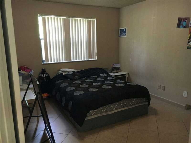 640 South Park Rd, Hollywood, FL 33021