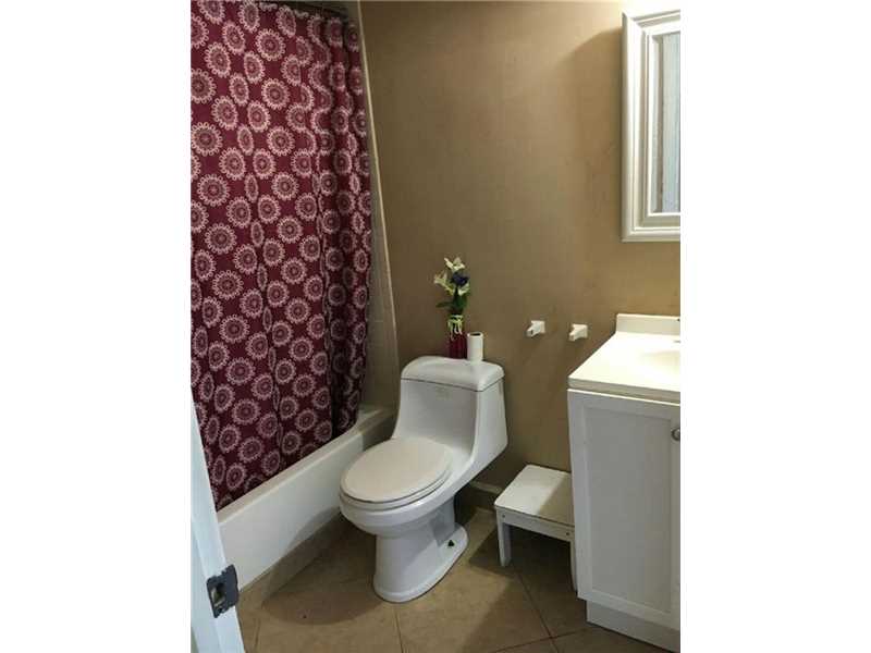 640 South Park Rd, Hollywood, FL 33021