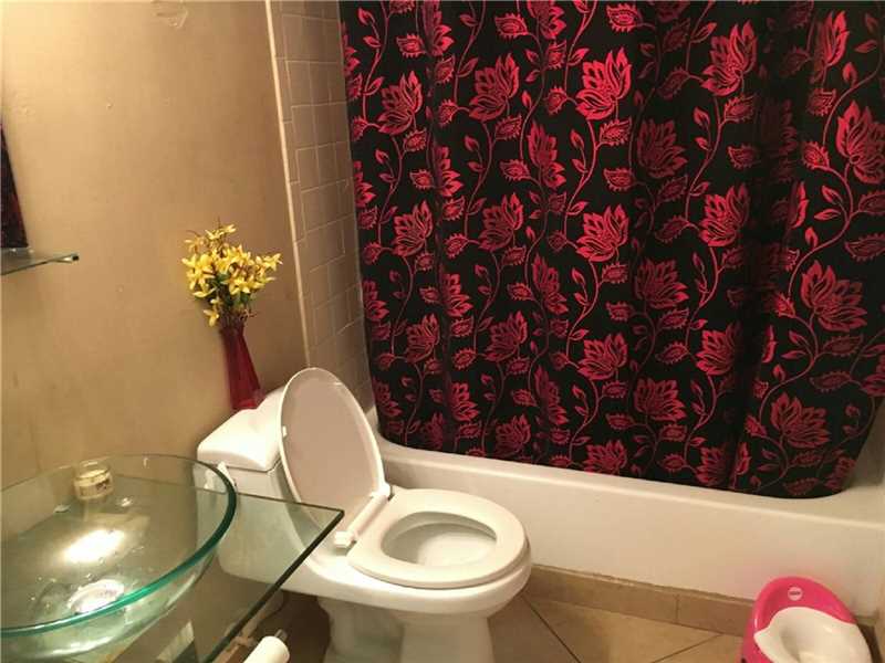 640 South Park Rd, Hollywood, FL 33021