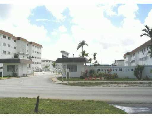 5300 Washington Street, Hollywood, FL 33021