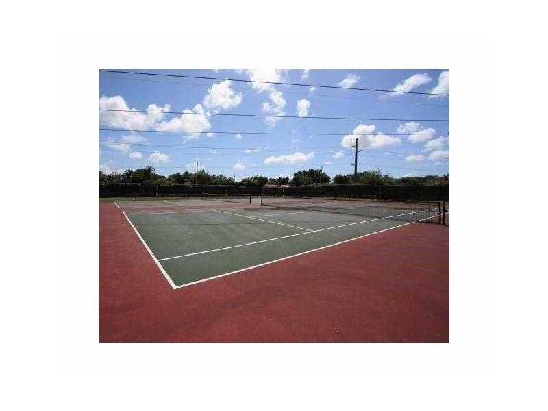 3610 North 56th Ave, Hollywood, FL 33021