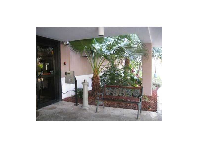 919 Hillcrest Dr 509, Hollywood, FL 33021
