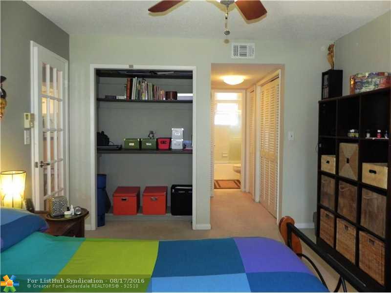 4650 Washington St 405, Hollywood, FL 33021