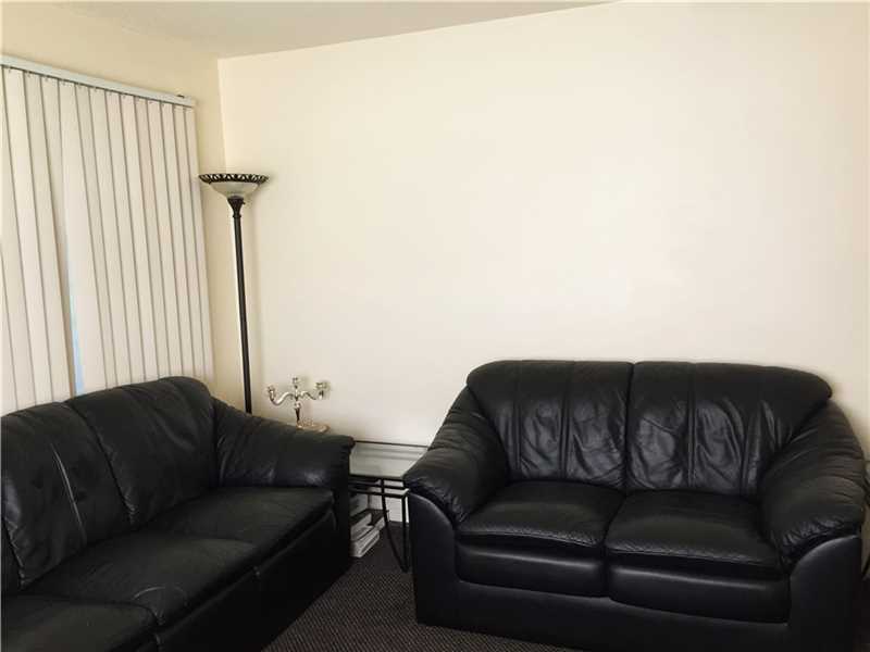 3600 Monroe 8, Hollywood, FL 33021