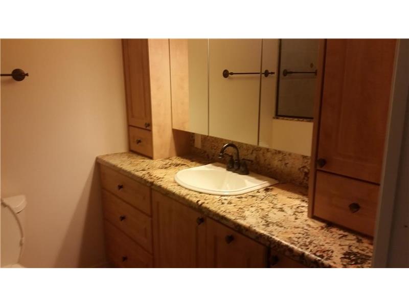 4800Hillcrest Ln, Hollywood, FL 33021