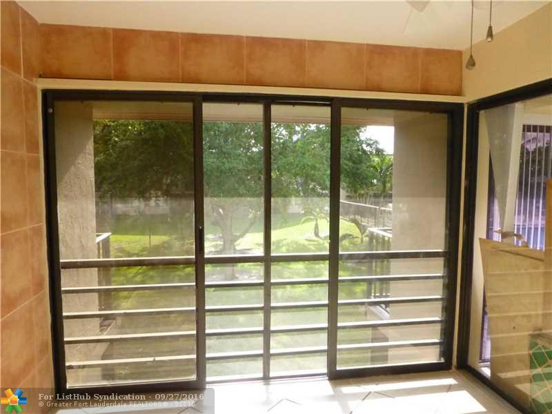 5759 WASHINGTON ST B24, Hollywood, FL 33023