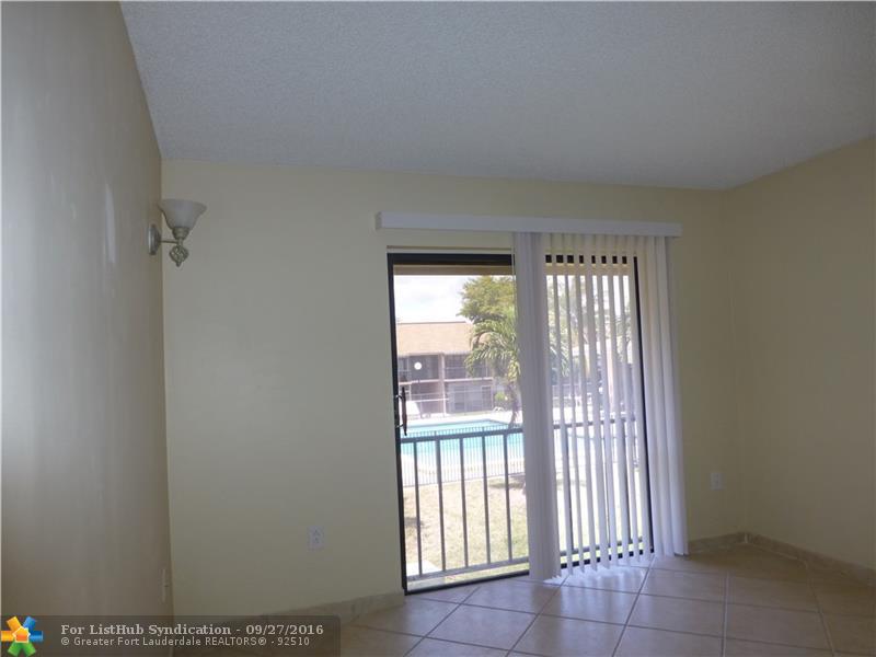 5759 WASHINGTON ST B24, Hollywood, FL 33023