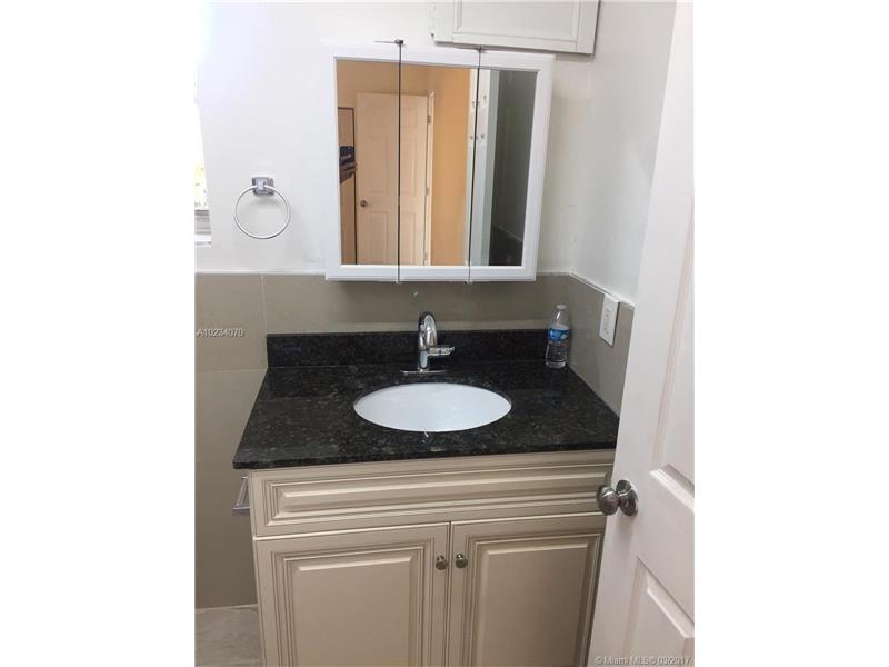 8201 Northwest 15th St, Pembroke Pines, FL 33024