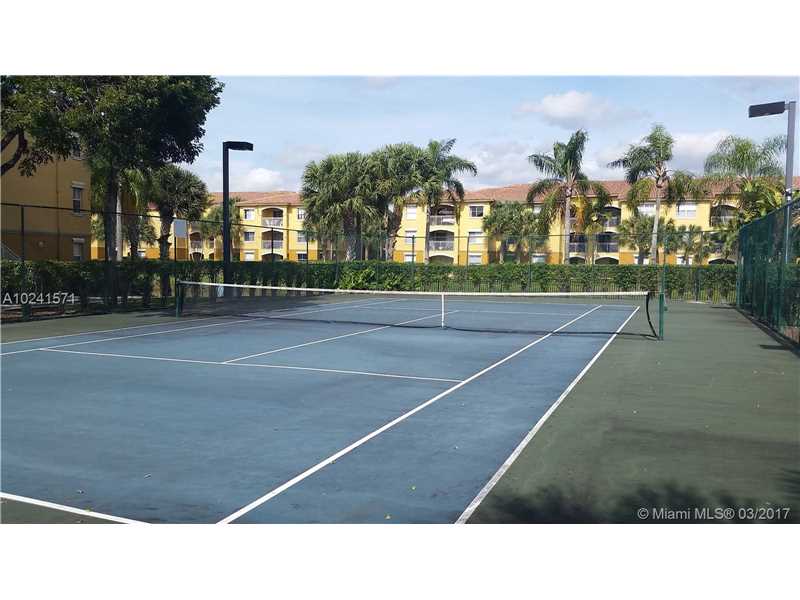 150 Northwest 96th Ave, Pembroke Pines, FL 33024