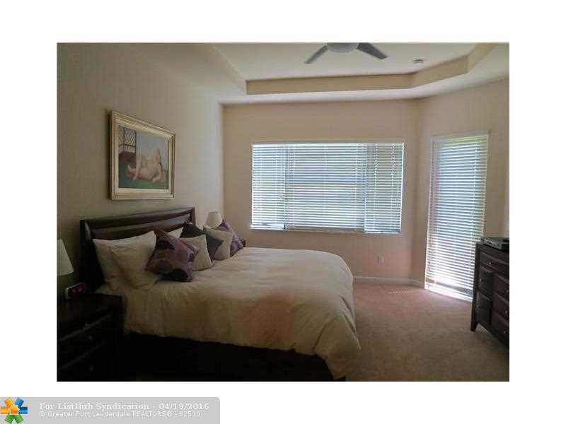 8756 NW 41ST ST, Cooper City, FL 33024