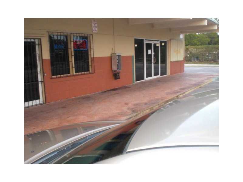 6817JOHNSON ST, Hollywood, FL 33024