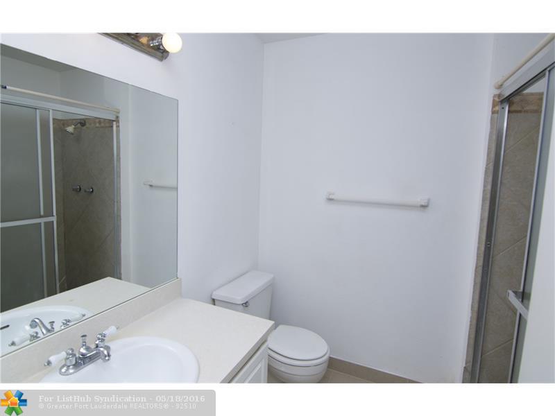 1821 NW 96th Ter 5A, Pembroke Pines, FL 33024