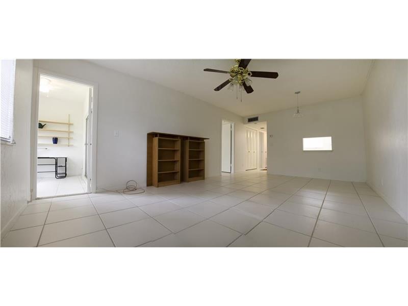 100 Ashbury Rd, Hollywood, FL 33024
