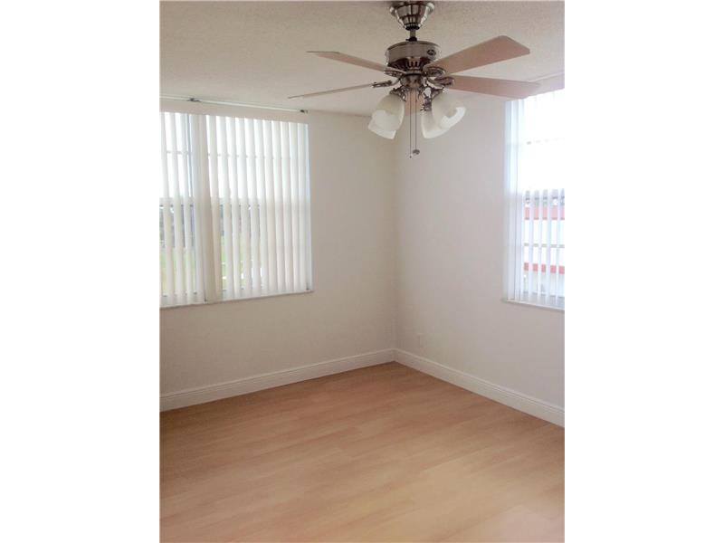 8900Washington Blvd, Pembroke Pines, FL 33025